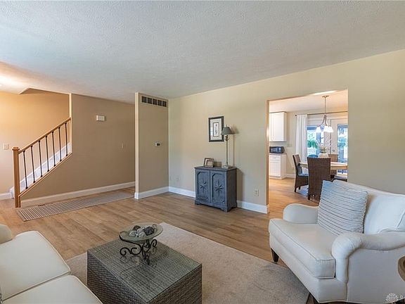 4th image of 6130 Gentry Woods Dr