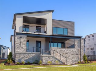 16477 Burkhardt Pl, Chesterfield, MO 63017