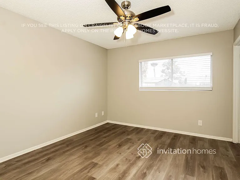 5433 W Altadena Ave — Photo 9