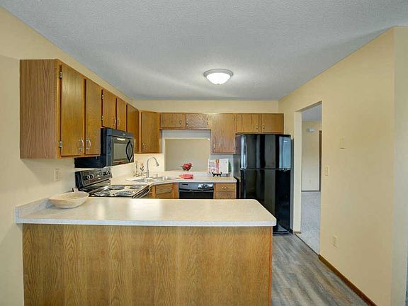 5th image of 476 Etna St APT 103