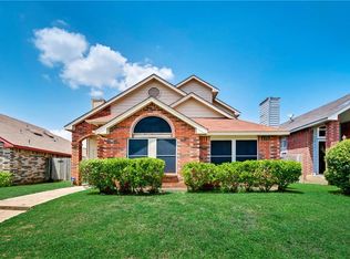 2317 Ithaca Dr, Mesquite, TX 75181