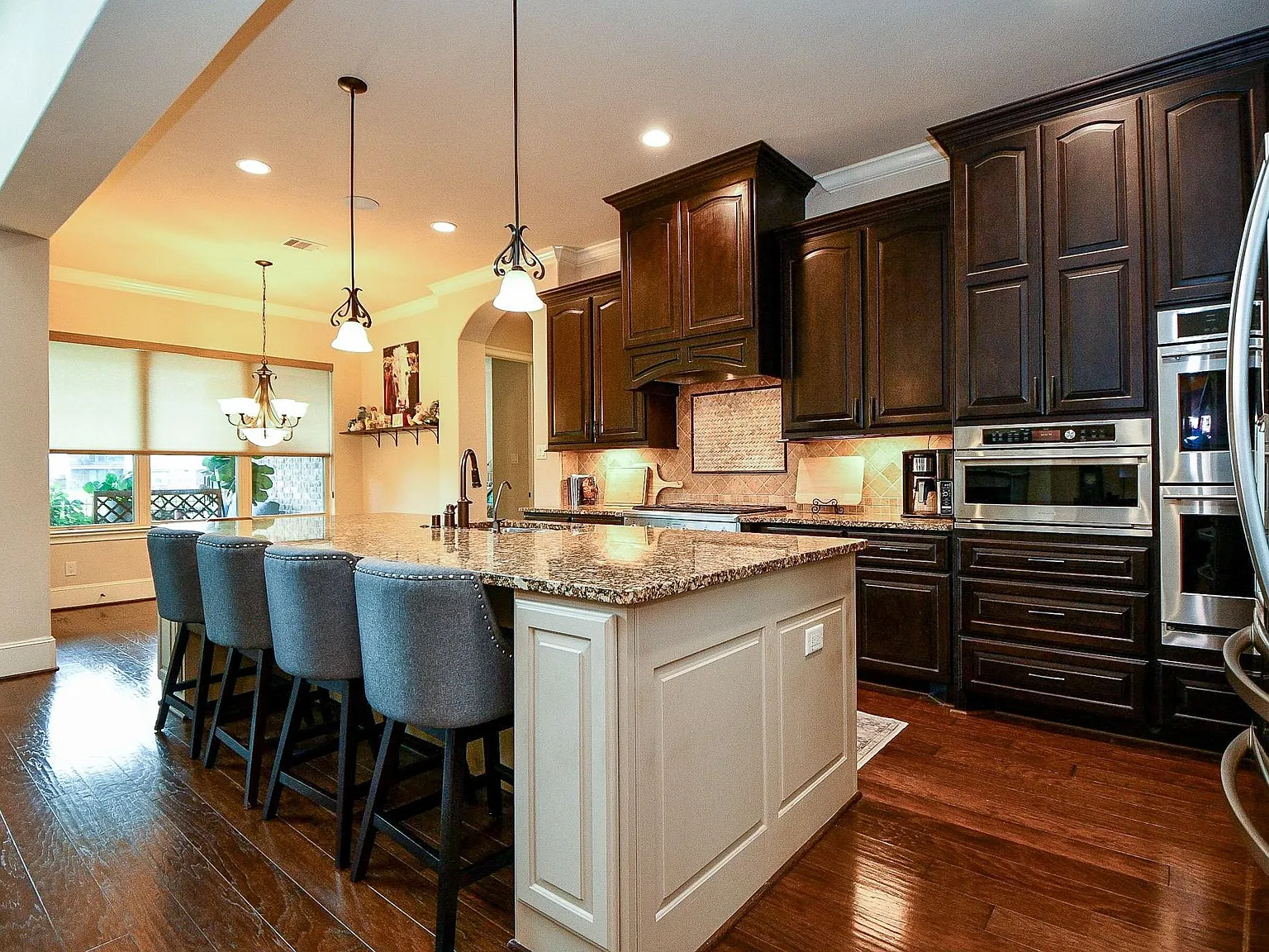 4 bed, 3.5 bath, 3259 sqft, $3,250 — Photo 4