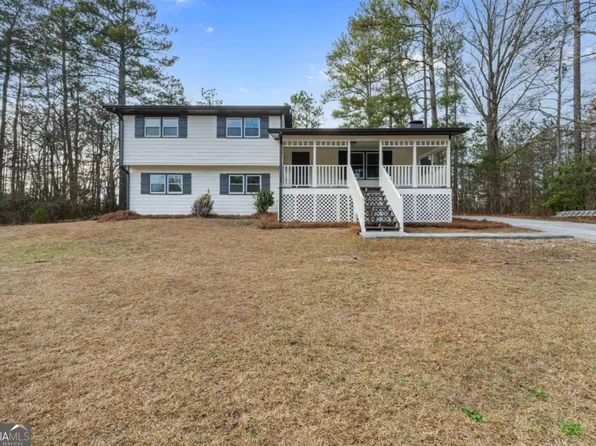 6715 Green Acres Dr, Douglasville, GA 30135