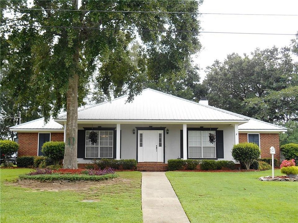 1st image of 3930 Blakewood Dr