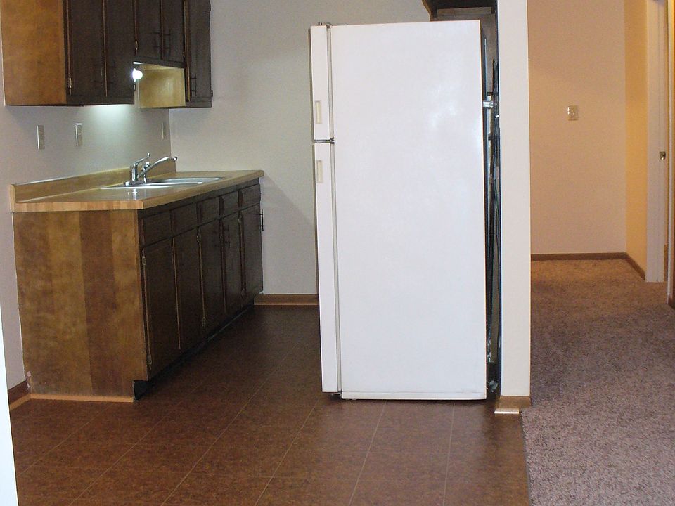 1st image of 124 Mary Lee Dr APT 7