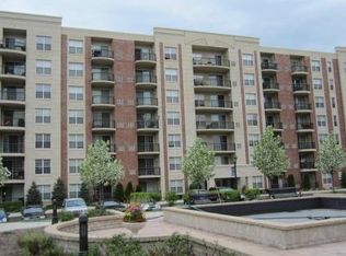 2815 Gabriella St UNIT 412, Downers Grove, IL 60515