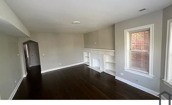 2nd image of 8121 S Maryland Ave #3S