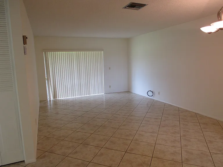 2679 Emory Dr E #F — Photo 3