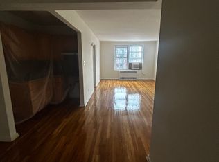 (Undisclosed Address), Jamaica, NY 11432
