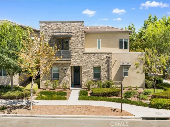 220 Follyhatch, Irvine, CA 92618
