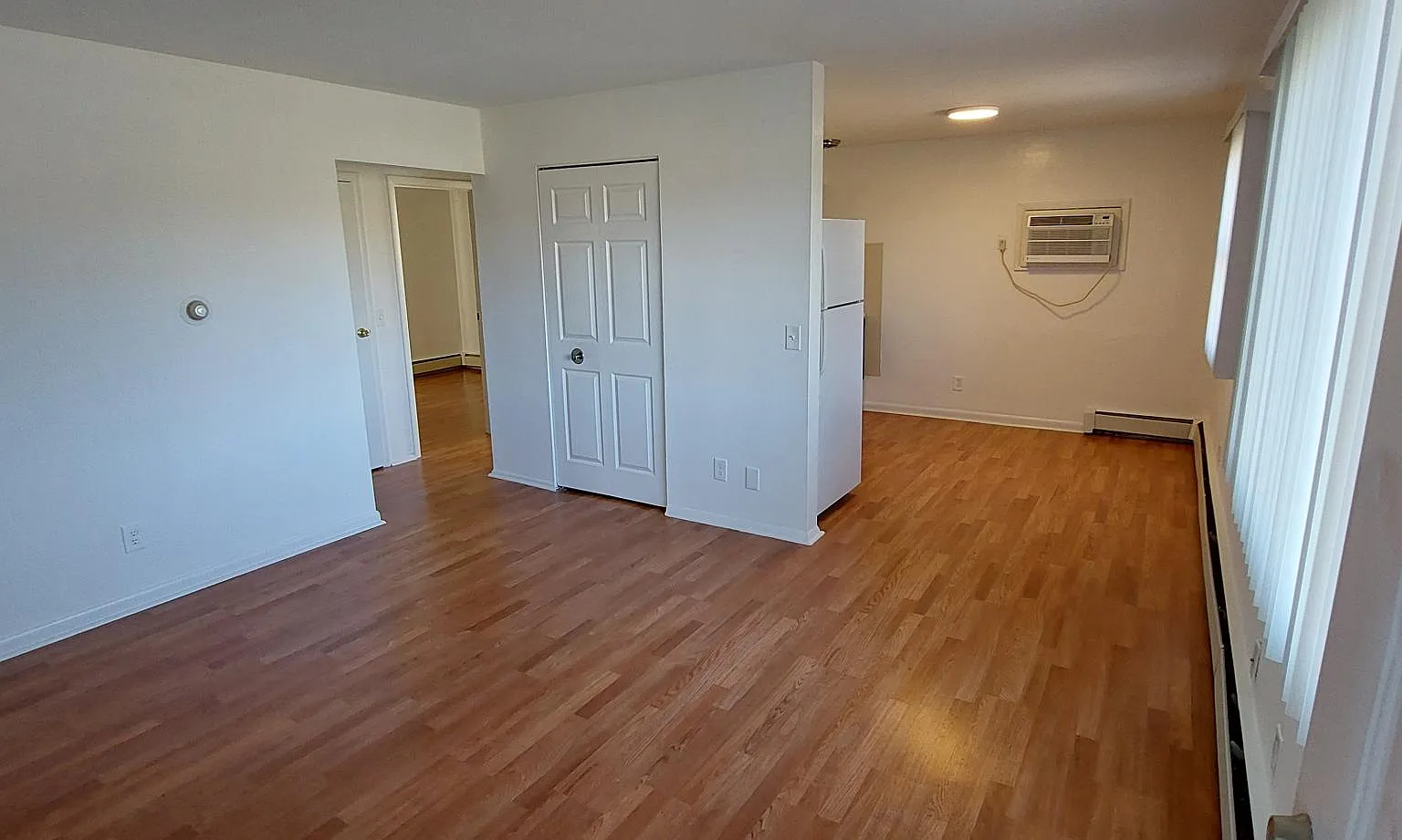 2 bed, 650 sqft, $1,050 — Photo 2