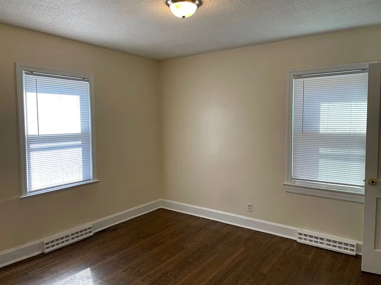 2918A & B Archdale Rd — Photo 23