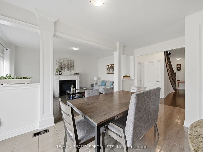 120 Milby Cres — Photo 12