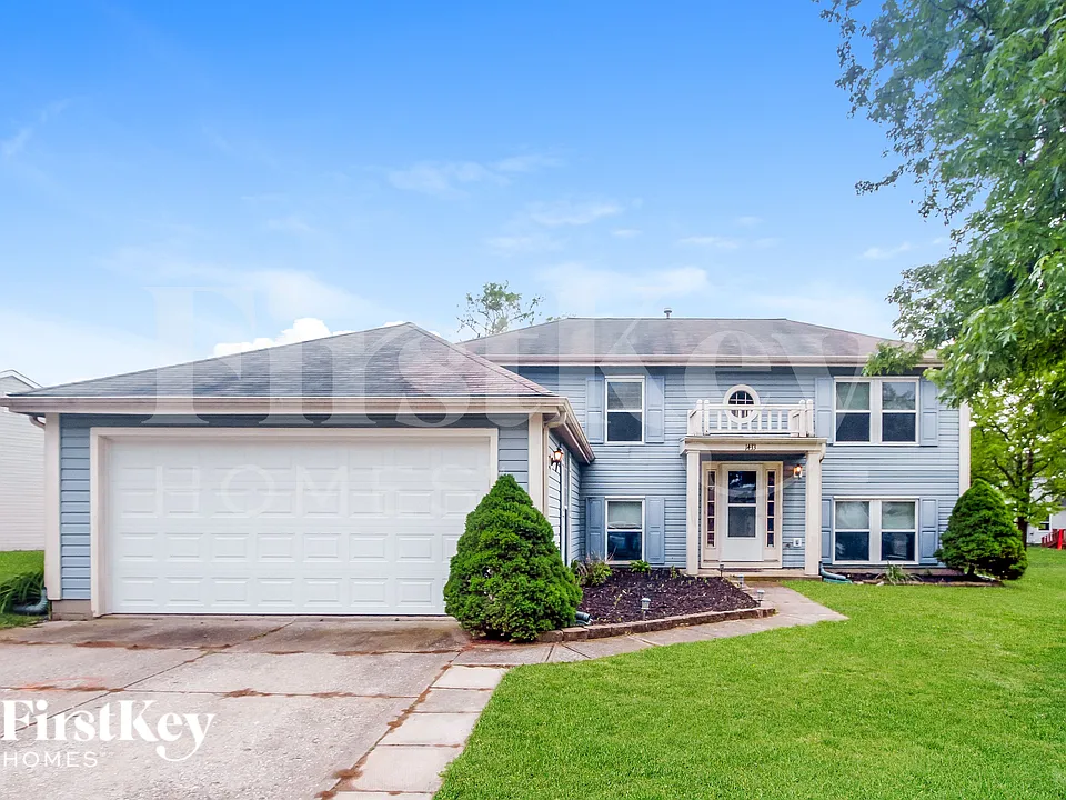 1433 Hunters Ln