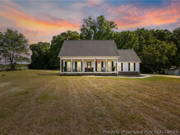 2310 Lakewood Falls Rd, Goldston, NC 27252