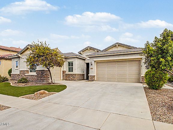 3rd image of 3332 E AZALEA Drive