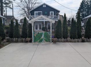 306 Davis St, Hendersonville, NC 28739