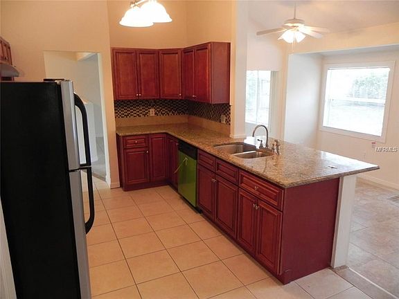 5th image of 8430 Cedar Cove Dr