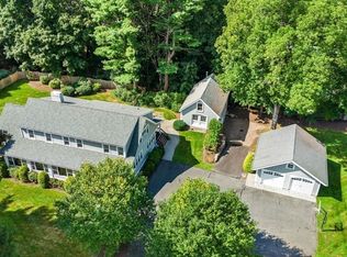 32 Farm St, Medfield, MA 02052