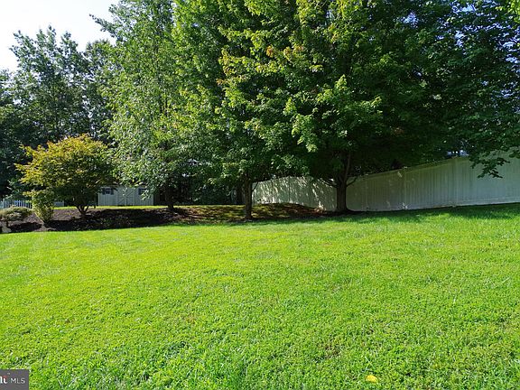 4th image of 13310 Packard Dr