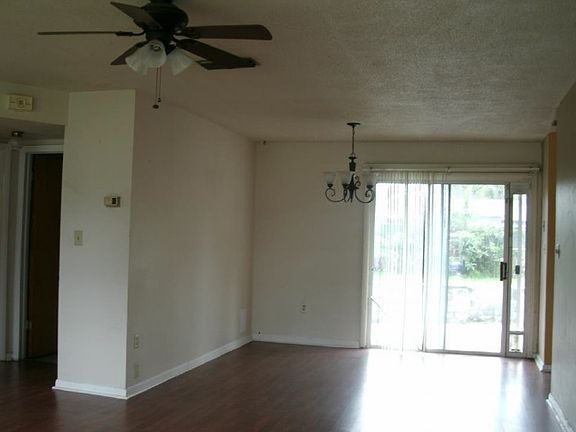 4th image of 5906 Fairlawn Dr