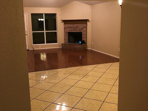 3rd image of 2716 Wakecrest Dr