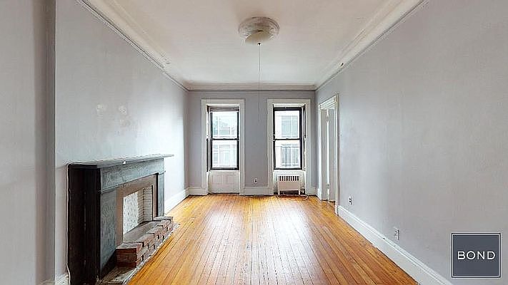 1st image of 453 E 83rd St APT 10