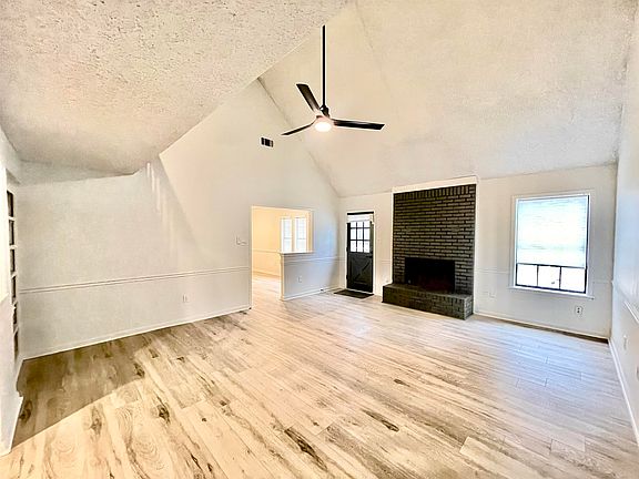 5th image of 4211 Chesapeake Way