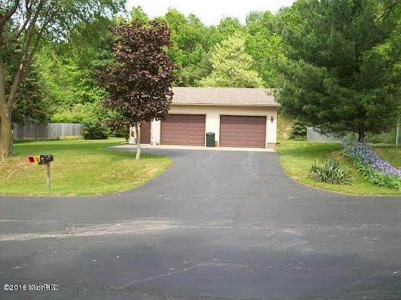 5th image of 11920 Lilac Ln