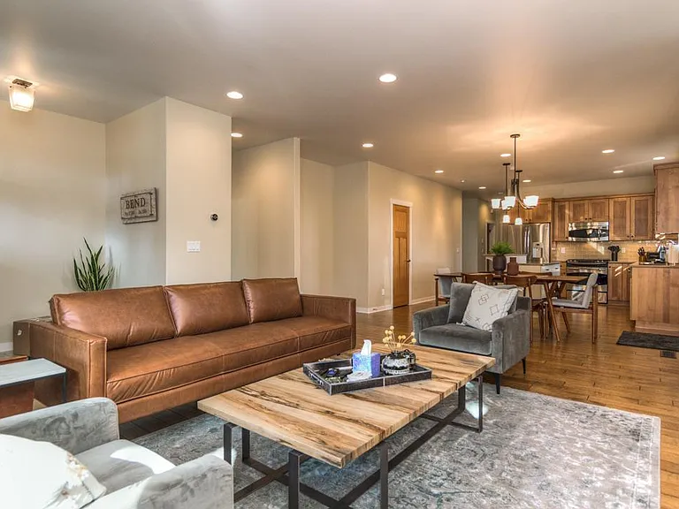 2422 Lolo Dr — Photo 8