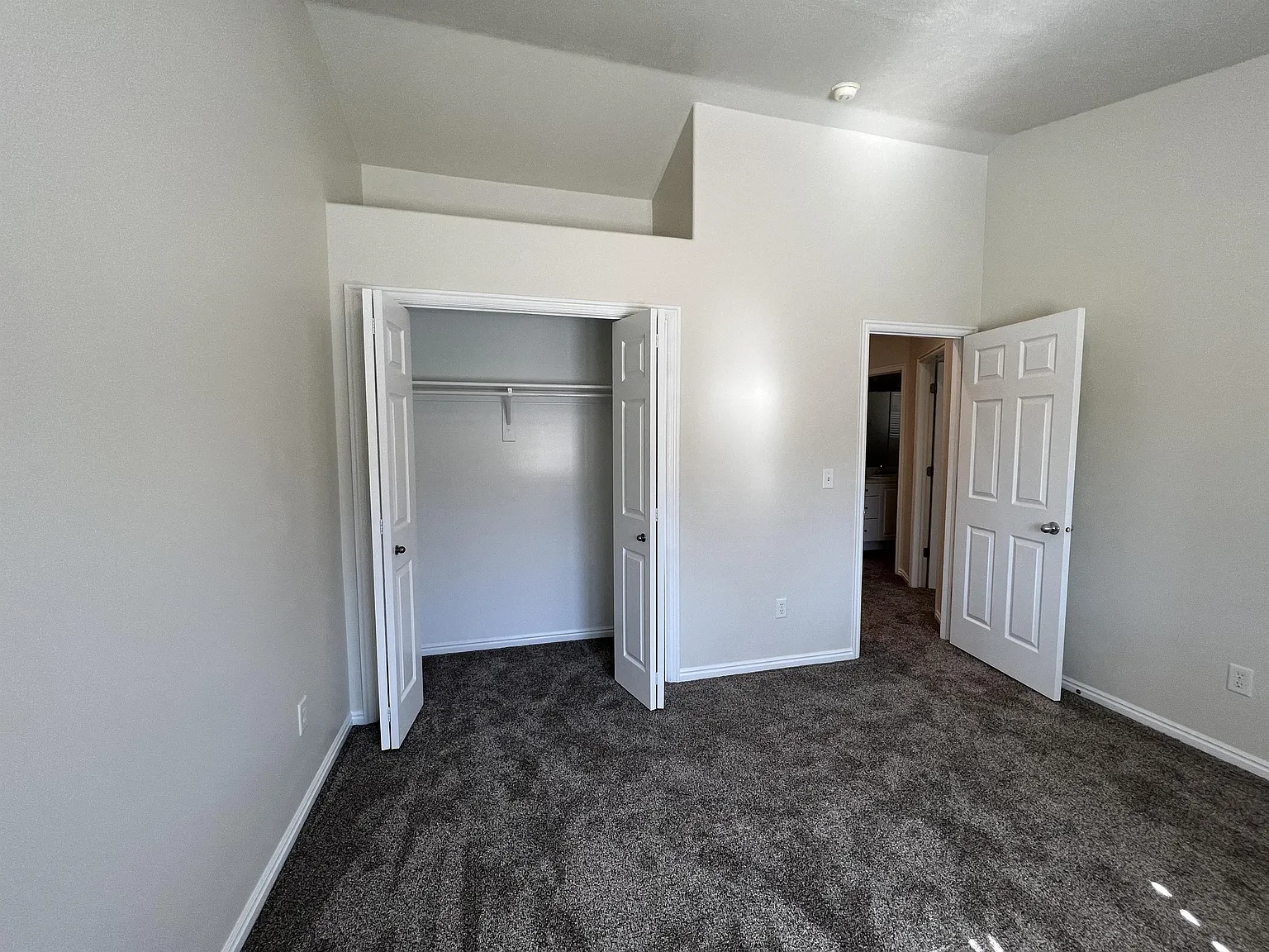 202 White Spruce Cv. - EB - 1 — Photo 3