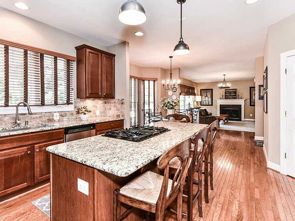 5th image of 20593 Blue Water Ct