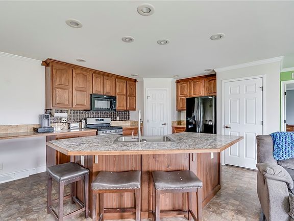 5th image of 17676 Allen Rd