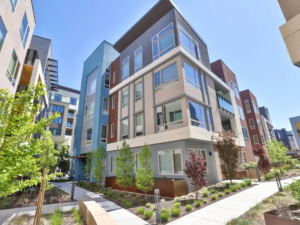 1089 Foster Square Ln #204, Foster City, CA 94404
