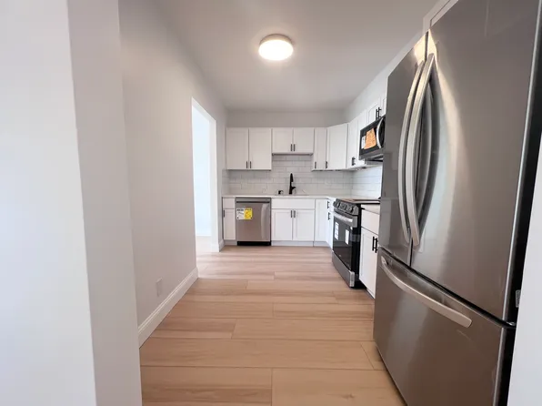 50 Park St APT 41, Brookline, MA 02446