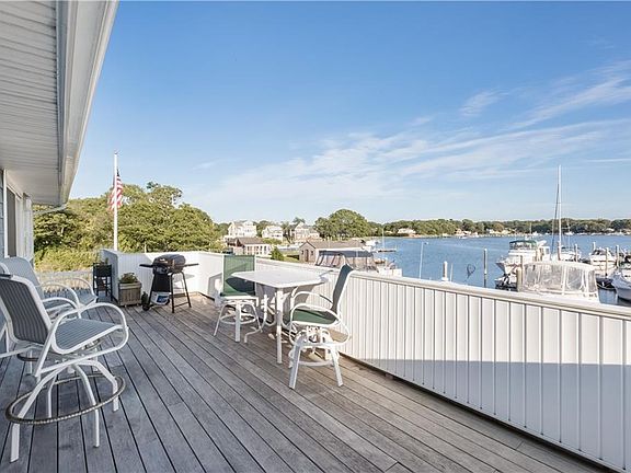 5th image of 557 Pond St #A