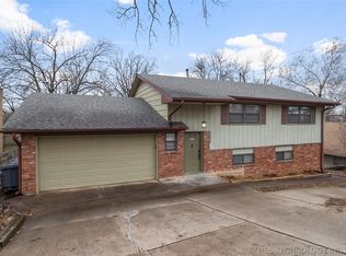 5526 S 32nd West Ave, Tulsa, OK 74107