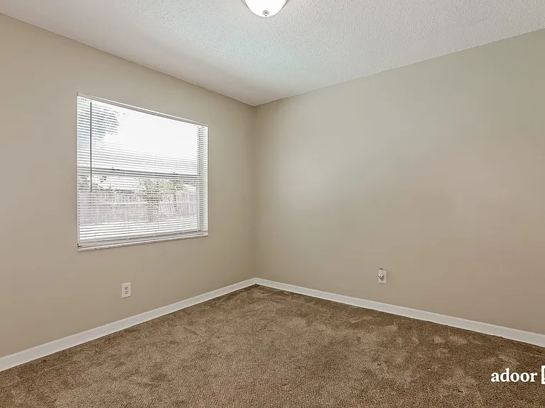 2210 N Warnell St — Photo 11