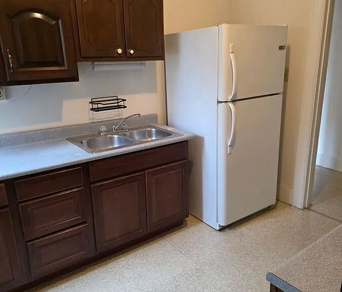 1902 N Talbott St #2 — Photo 12