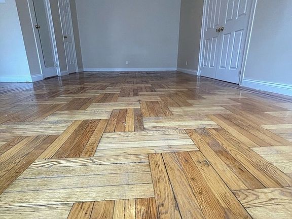 3rd image of 535 Parkside Ave #6A