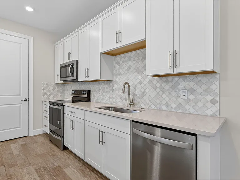 1887 SE Ocean Cove Way — Photo 12