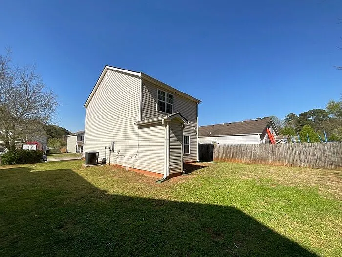 1608 Hallmark Hills Dr — Photo 17