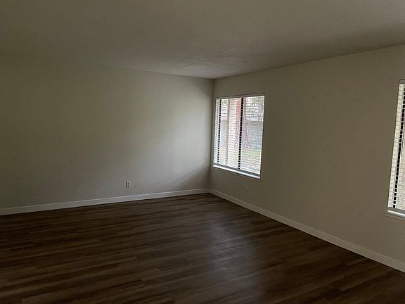 3rd image of 4769 Kings River Ct