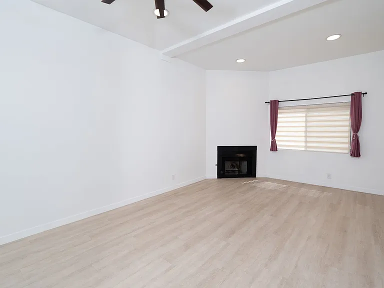 525 N Alhambra Ave #C — Photo 6