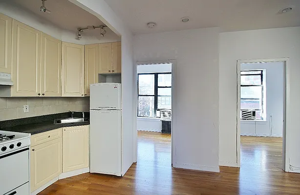 Rented by Julianna Realty Corp | media 9