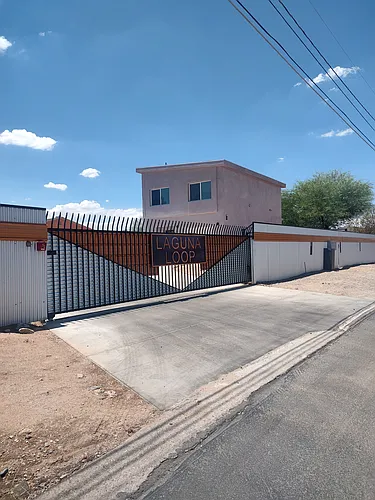 524 E Laguna St Photo 1