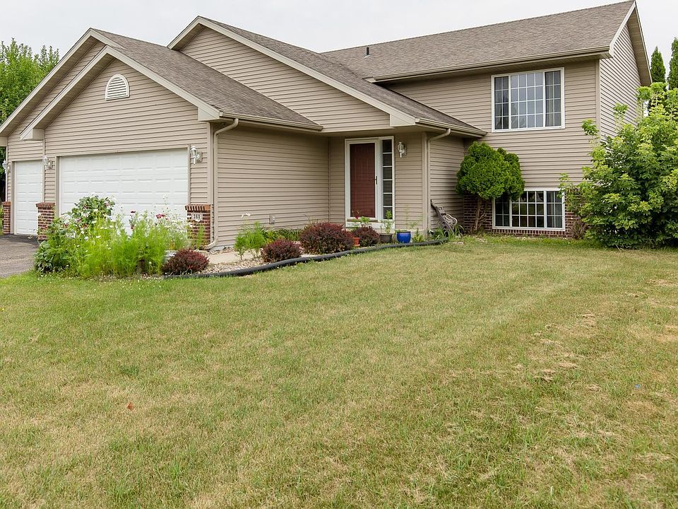 1st image of 360 E Woodridge Dr