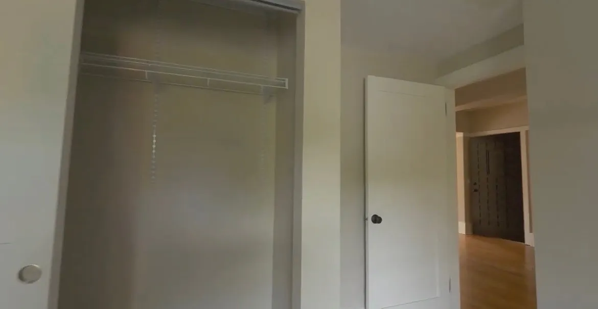 3 bed, 1350 sqft, $1,500 — Photo 3