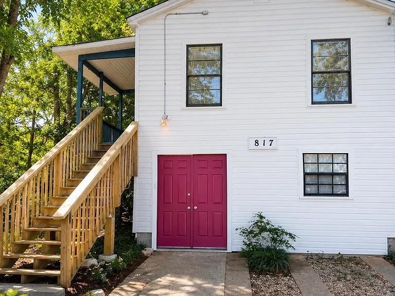 817 N Forest Dr — Photo 1