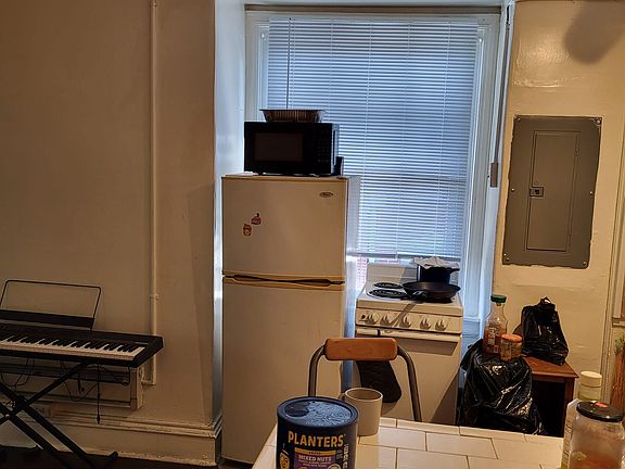 3rd image of 315 N 34th St Floor 3